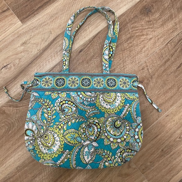 Vera Bradley Handbags - Vera Bradley Purse